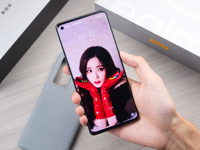 真我GT大師探索版上手：運存12GB秒變19GB！拍攝直升「天花板」
