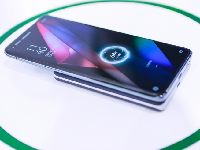 OPPO MagVOOC磁吸閃充首次亮相：40W無線閃充體驗完勝蘋果！