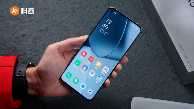 OPPO Find X5 Pro上手：白瓷質感絕了！馬里亞納X到底如何？