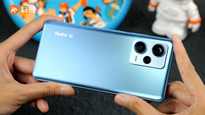 Redmi Note 12 Pro+上手：首發2億主攝！雙11內卷開始