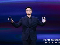 vivo X200系列發布：全系大電池+長焦微距，小鋼炮也有了