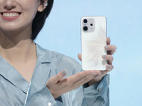 OPPO手機(jī)漲價(jià)耳機(jī)抄襲翻車？Reno14系列發(fā)布，OPhone玩新花樣